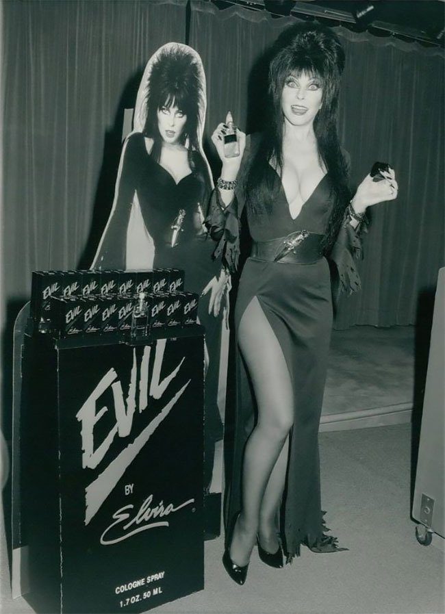 Hot Elvira Pic Horror Facts