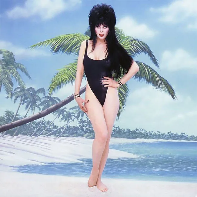 hot elvira pic