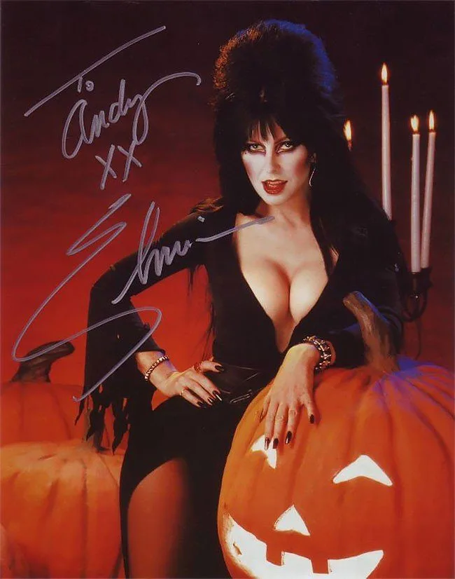 Elvira Sexy Photos