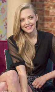 Amanda Seyfried's hot bikini body